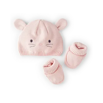 Ensemble naissance rose bonnet lapin et chaussons en crochet