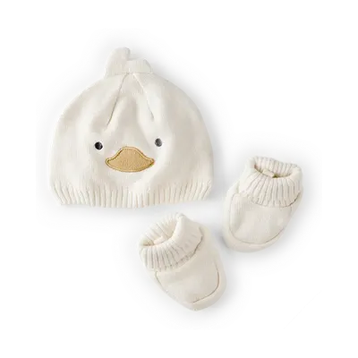 Coffret naissance avec bonnet canard brodé et chaussons assortis