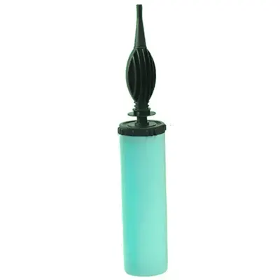 Pompe à main turquoise pour préparer vos ballons