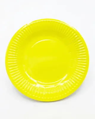 Lot de 10 assiettes jaunes rondes à bord strié