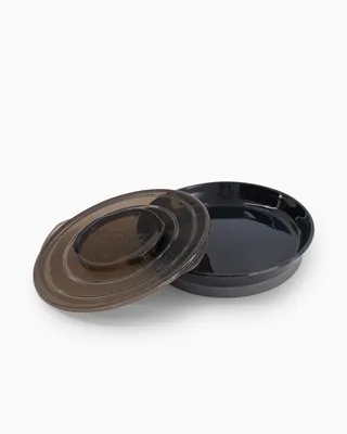Assiette noire Twistshake, couvercle et base antidérapante