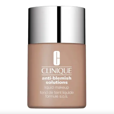 Golden, le maquillage liquide Clinique pour peaux à imperfections