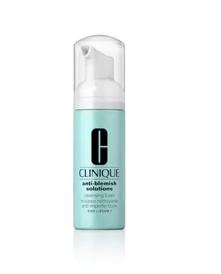 Mousse visage quotidienne à l’acide salicylique 2 % – Clinique