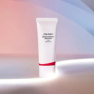 Base de teint soin éclat Revitalessence SPF 25 – Shiseido