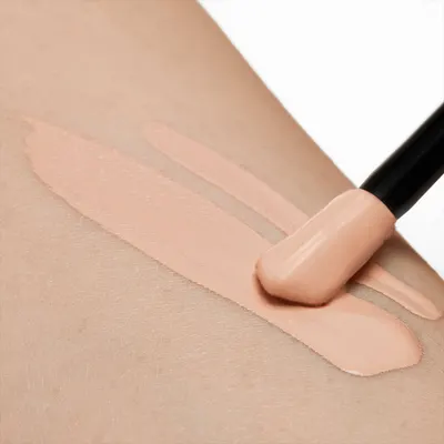 All Hours Precise Angles, anti-cernes nuance 40 — YSL